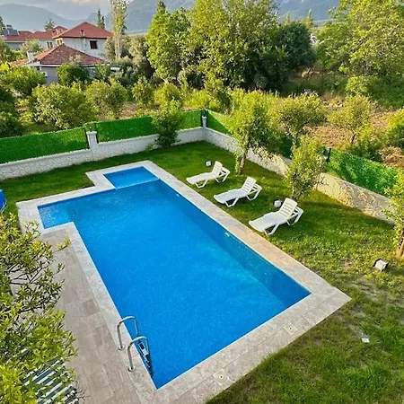 Luxury Holiday With Large Pool In 4+1 Villa Koycegiz (Mugla)